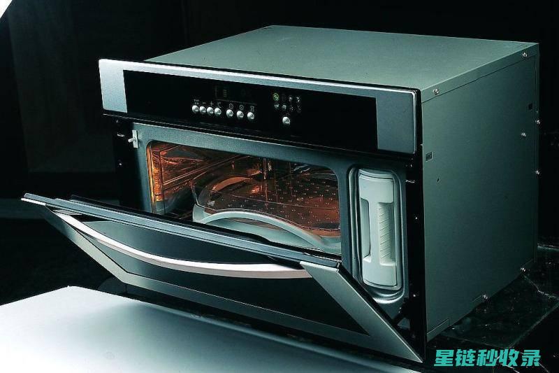 微波炉去味：轻松搞定厨房异味的小窍门 (微波炉去味小妙招 用醋)
